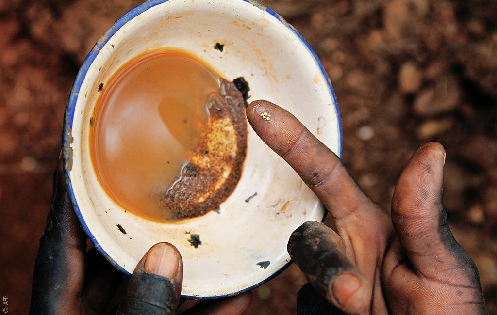 علماء يكشفون سر وجود الذهب على الأرض