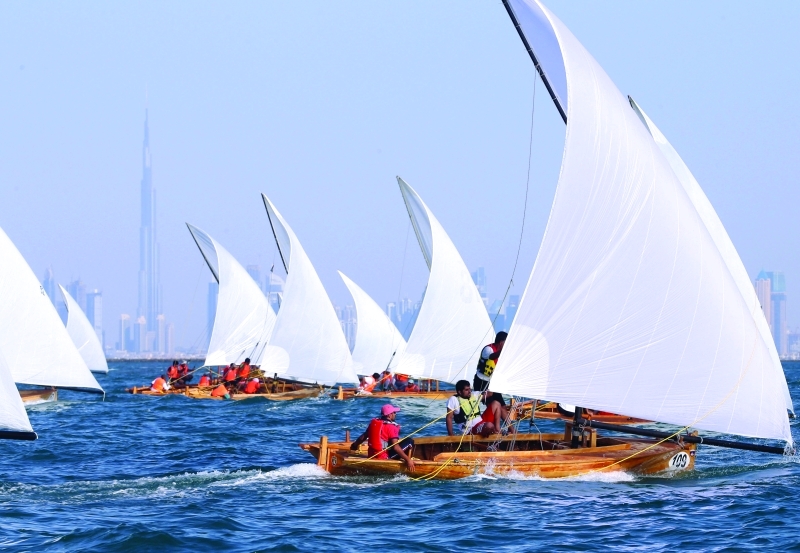 سباق دبي للقوارب الشراعية المحلية