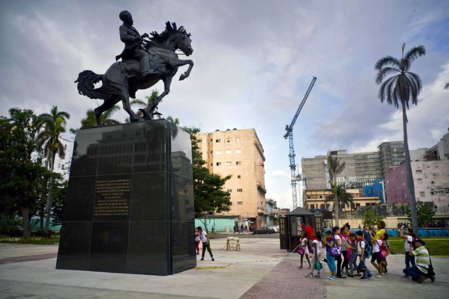 كوبا تكشف النقاب عن تمثال لخوسيه مارتي هدية من نيويورك
