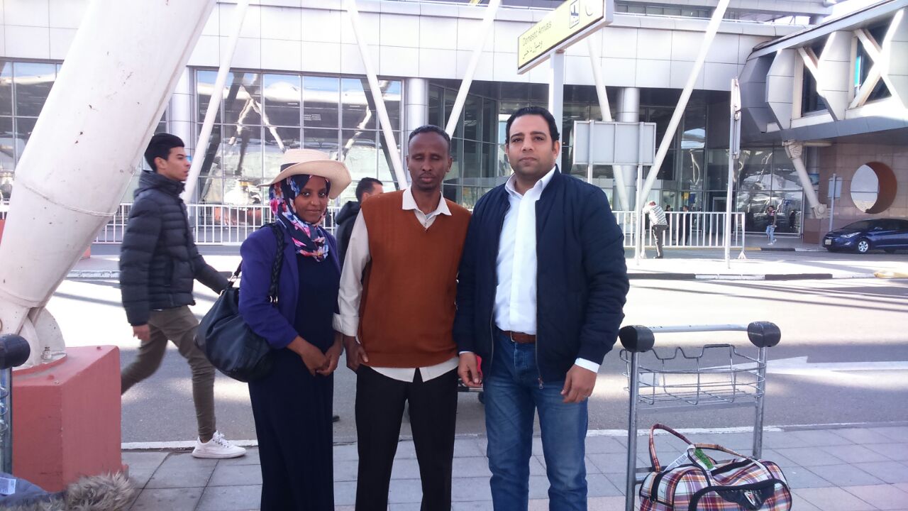 بدء توافد المشاركين بمطار القاهرة