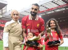 محمد صلاح وعائلته