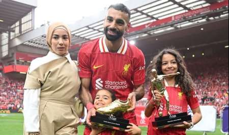انتهاء الدوري الإنجليزي.. محمد صلاح يتوج بالحذاء الذهبي وأفضل لاعب في 2025
