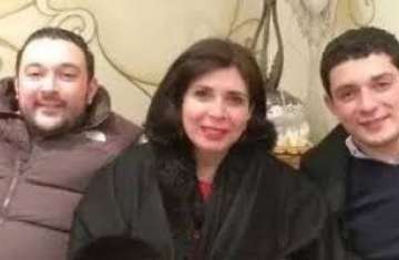 حفيد نوال الدجوي مع أسرته