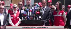 رئيس وزراء فلسطين أمام معبر رفح