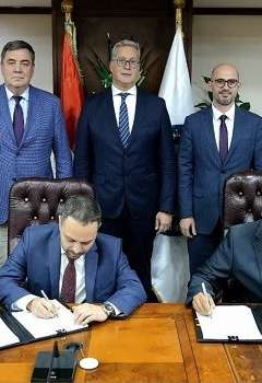 توقيع الاتفاقيات