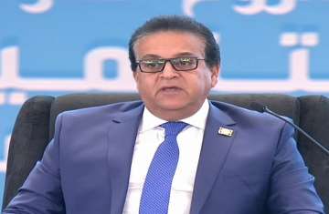 الدكتور خالد عبدالغفار وزير الصحة المصري