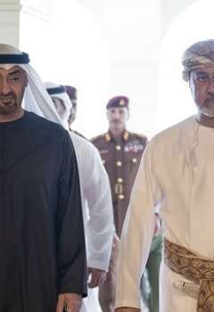 سلطان عمان ورئيس الإمارات