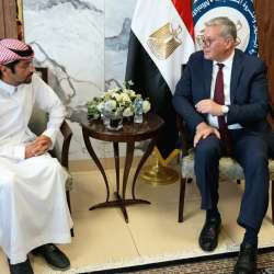 لقاء وزير البترول مع الوفد السعودي