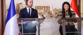 الوزيرة المصرية والسفير الفرنسي