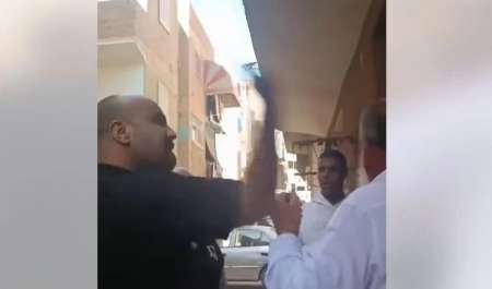 مصر: القبض على متهم بضرب مستأجر مسن أمام ابنته بالسويس