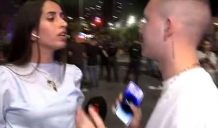 شاهد| تعرض مراسلة القاهرة الإخبارية لمضايقات من إسرائيليين في تل أبيب