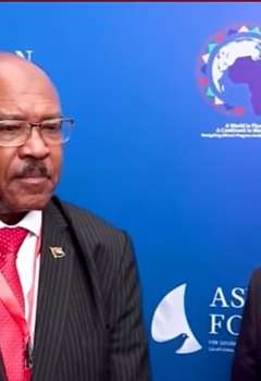 وزير الخارجية المصري ونظيره السوداني