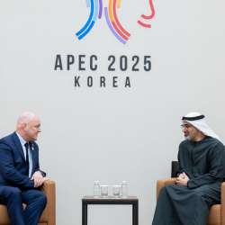 ولي عهد أبوظبي ورئيس وزراء نيوزيلندا