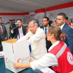 الرئيس الكولومبي في الهلال الأحمر المصري