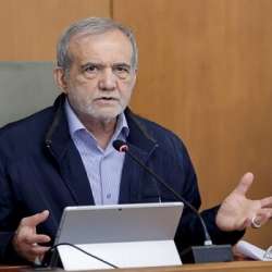 مسعود بزشكيان رئيس جمهورية إيران