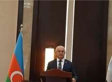 سفير أذربيجان الدكتور إلخان بولوخوف