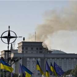 روسيا تستهدف البنية التحتية للنقل والمواني ومنشآت المجمع العسكري بأوكرانيا