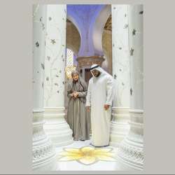 وزير الخارجية وشؤون الكاريبي في ترينيداد وتوباغو يزور جامع الشيخ زايد الكبير بأبوظبي