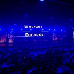 انطلاق فعاليات قمة بريدج 2025 في أبوظبي