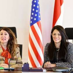  وزيرة التخطيط المصرية وسفيرة الولايات المتحدة الأمريكية