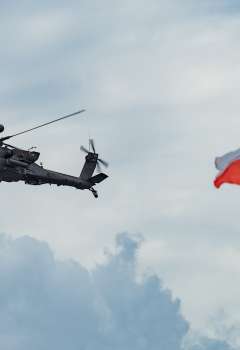 مطار بولندا