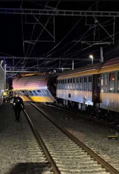 تصادم قطارين