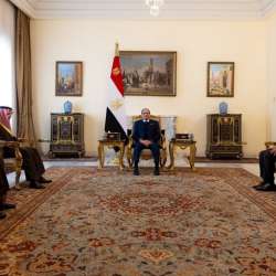 الرئيس المصري ووزير الخارجية السعودي