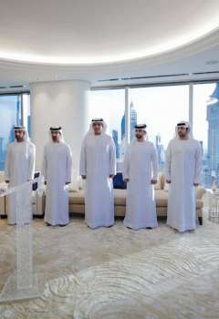 قضاة يؤدون اليمين القانونية أمام محمد بن راشد