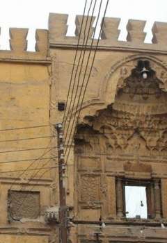  مسجد الأمير عثمان بسوهاج