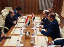 لقاء وزير الخارجية ونظيره اليمني