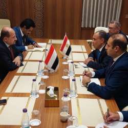 لقاء وزير الخارجية ونظيره اليمني