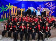 وزير التعليم والوفد الياباني خلال الزيارة