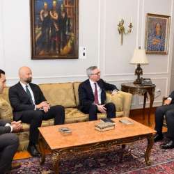 وزير الخارجية المصري ورئيس 