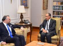 وزير الخارجية وكبير مستشار ترامب