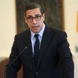  كونستانتينوس كومبوس، وزير خارجية جمهورية قبرص