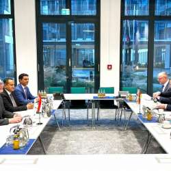 وزير البترول المصري وسكرتير الدولة بوزارة الشئون الاقتصادية والطاقة بألمانيا