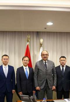 وزير قطاع الأعمال المصري ووفد شاندونج الصينية 