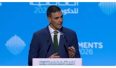 رئيس وزراء إسبانيا يهاجم منصات التواصل ويعلن عن حزمة إجراءات ثورية ضدهم