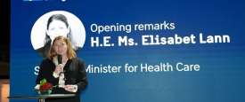 وزيرة الرعاية الصحية في السويد السيدة إليزابيت لان
