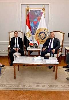 لقاء وزير النقل والسفير الفرنسي