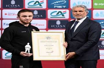 لاعب بمنتخب الإمارات للجودو