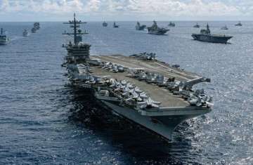 حاملة الطائرات لينكولن