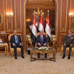 حفل تكريم وزير الدفاع السابق