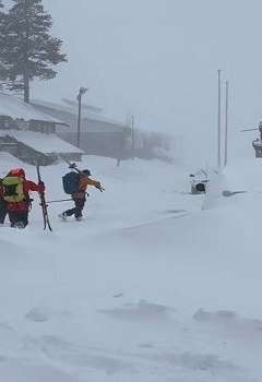 انهيار جليدي بولاية كاليفورنيا الأمريكية