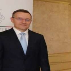 القائم بأعمال سفارة ليتوانيا بالقاهرة داروس نفولس