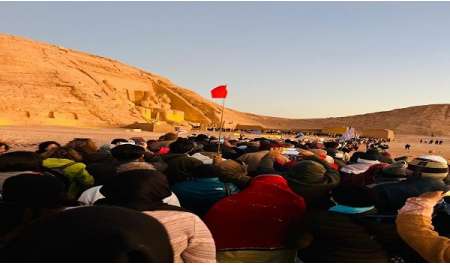 شاهد| تعامد الشمس على وجه رمسيس الثاني وسط إقبال كبير من السياح