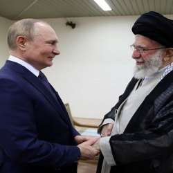 المرشد الراحل والرئيس الروسي