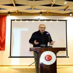 السفير التركي صالح موطلو شن