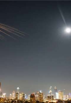 رشقة من الصواريخ متزامنة من إيران ولبنان تجاه إسرائيل