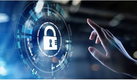 الإمارات: الأمن السيبراني يحذر من التطبيقات المزيفة ومخاطر تحميلها